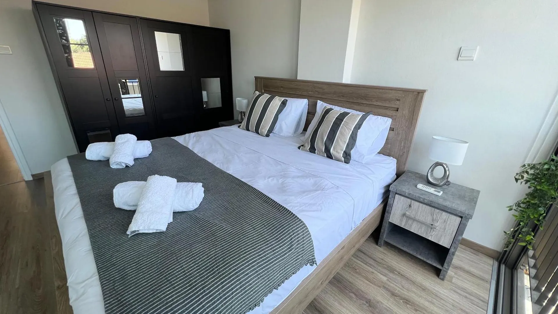 Апартаменты Azul Sea View Ларнака Кипр